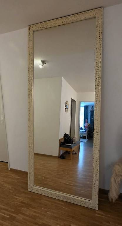 Specchi: Grosser Standspiegel mit Rahmen – Usato da St. Gallen venduto da Karina079