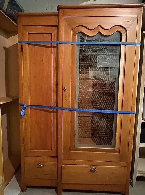 Armoires: Armoire 2 portes 2 tiroirs – D'occasion à Genève par Aspc