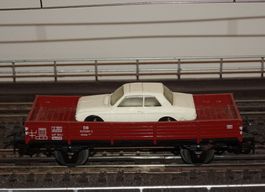 Märklin 4504 Flachwagen mit weissem Ford M12