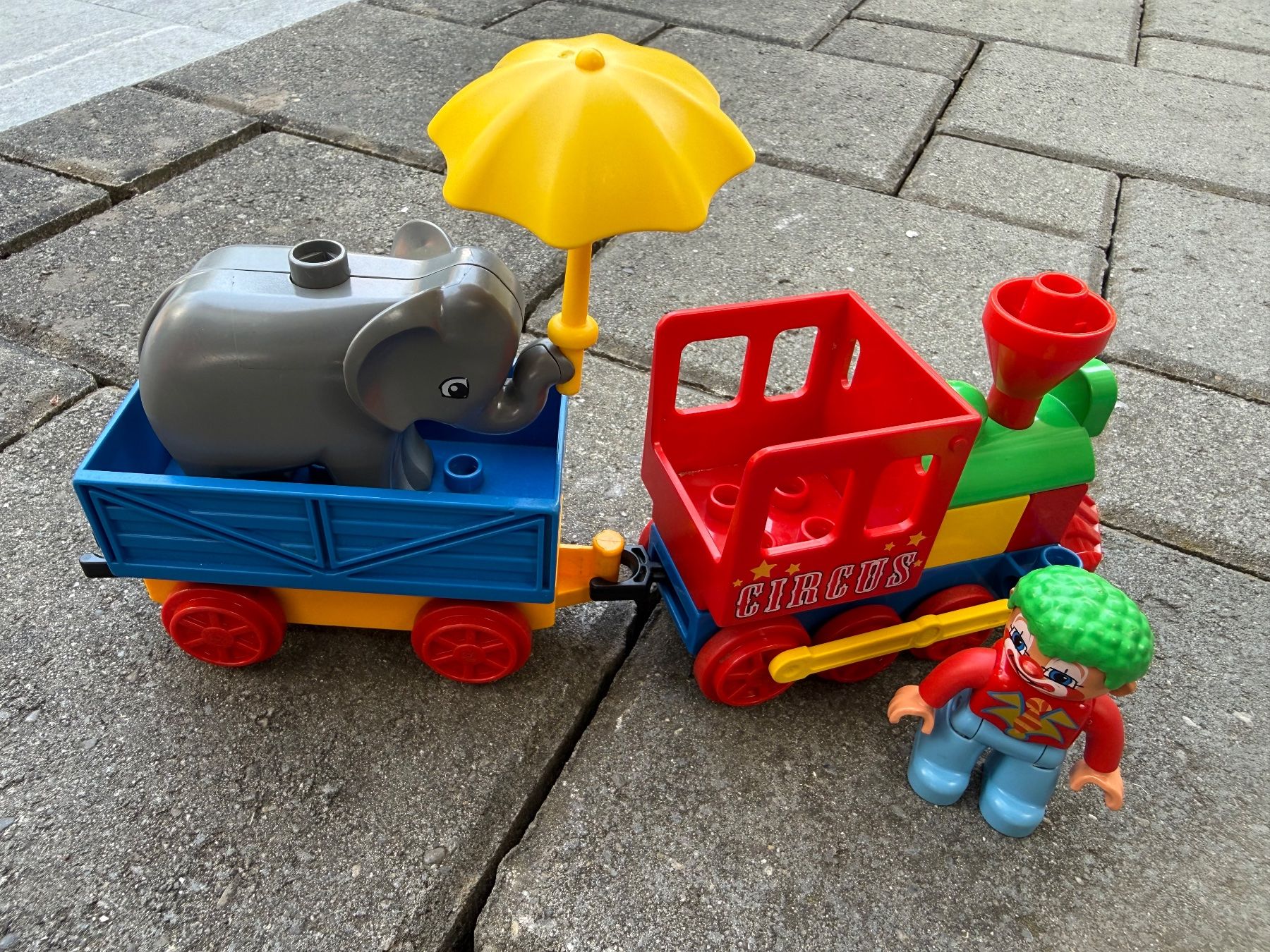 Lego Spielzeuge: Lego DUPLO, Zirkuszug 5606 – Gebraucht aus Thun von Archeoteam
