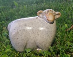 Mouton en céramique