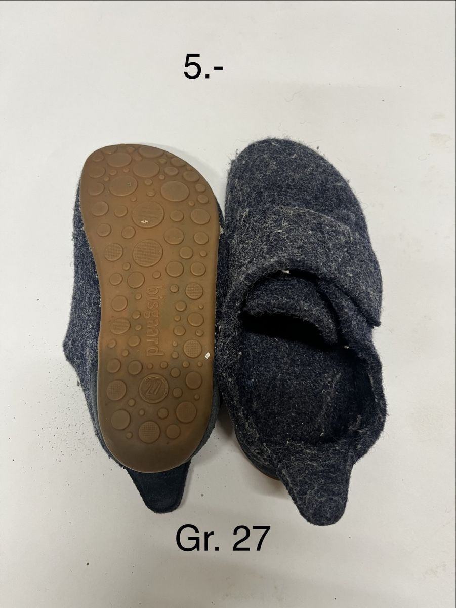 Chaussures garçon: Diverse Schuhe Gr. 25-31.5 – D'occasion à Flaach par JSchoch86 5