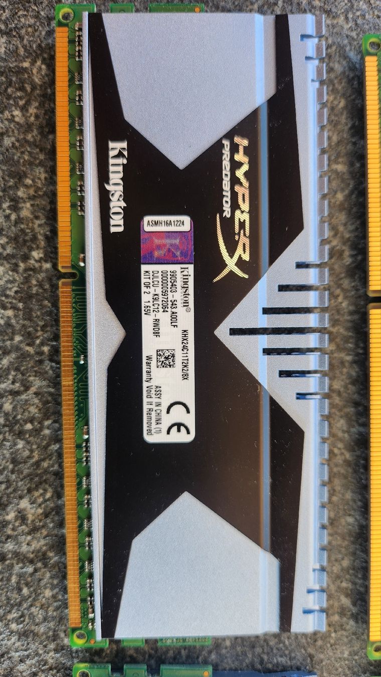 Hyperx Memoria / RAM: 4x barrette de RAM 8gb Kingston HyperX – Usato da Yverdon-les-Bains venduto da Keyronn 2