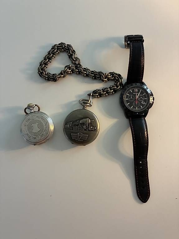 Montres: Orologi – D'occasion à Riva San Vitale par Samantha78 1