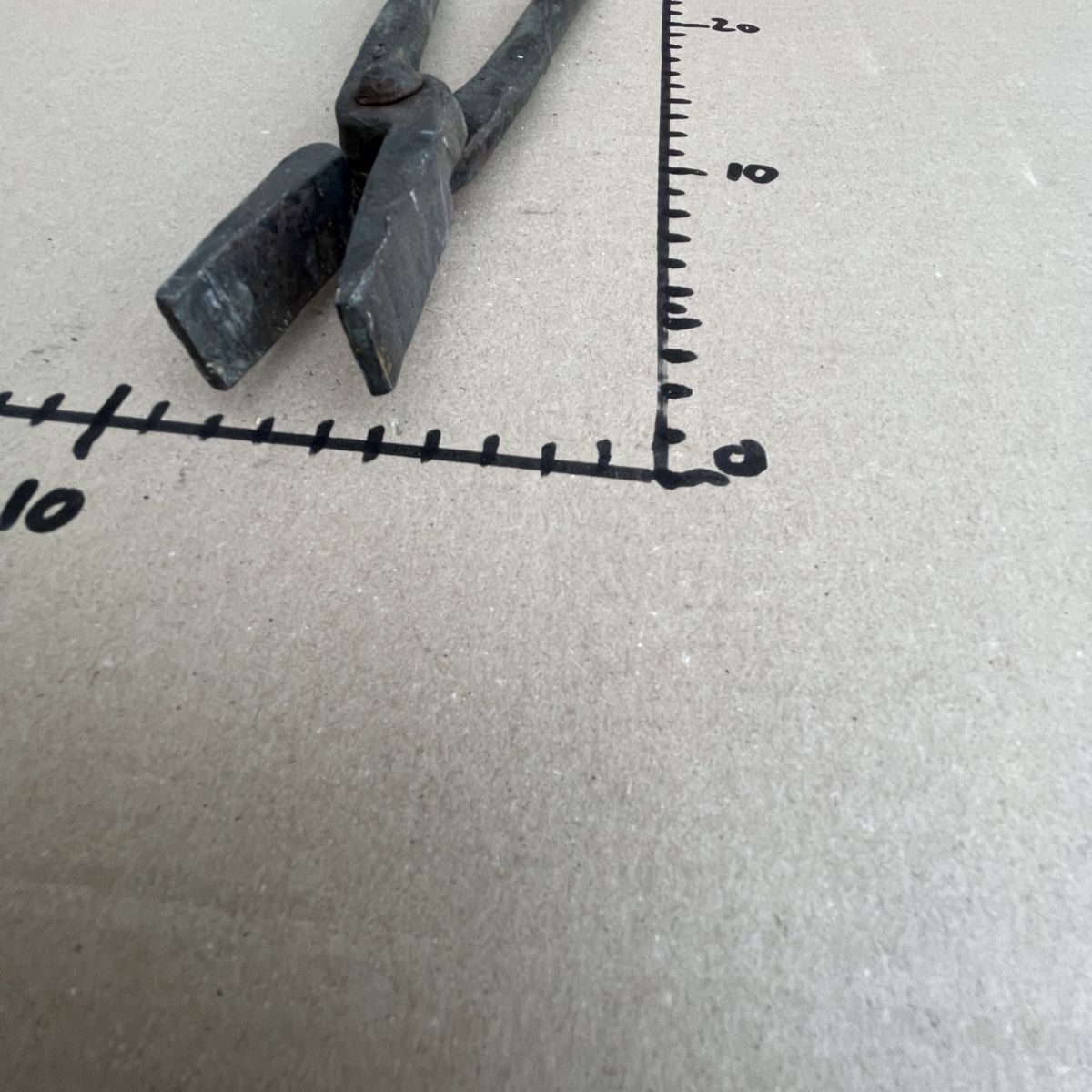 Tutti gli attrezzi: Schmiedezange geschmiedet ca. 40 cm Nr.2 – Usato da Oftringen venduto da Box2 1