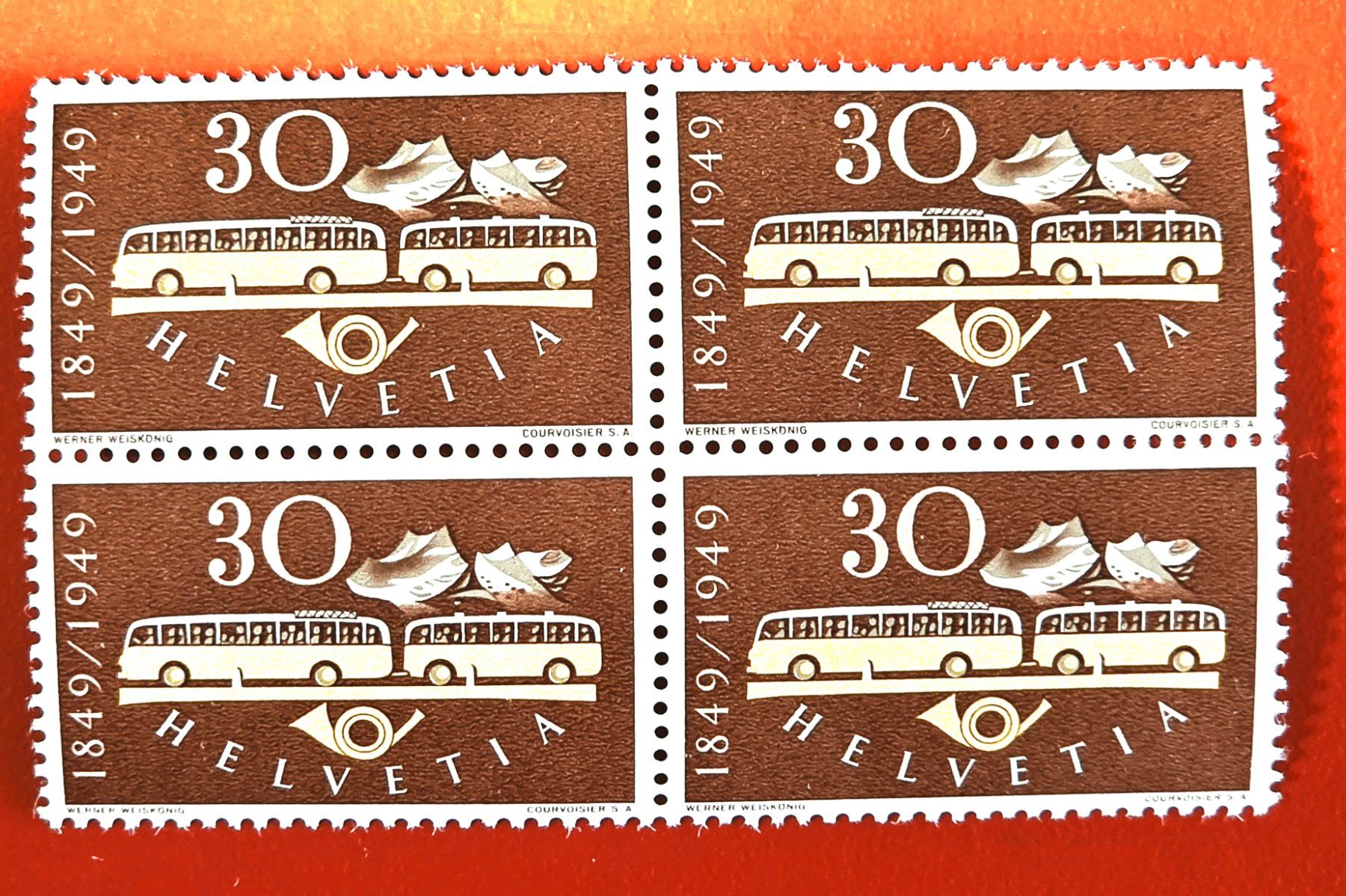 Tutti i francobolli: 100 JAHRE E. POST 293 POSTAUTO VIERERBLOCK 1949** POSTFRISCH – Nuovo (secondo la descrizione) da Düdingen venduto da Quartierstrasse