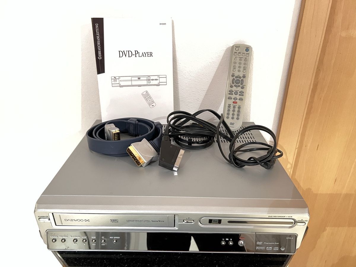 Daewoo Registratori: VHS & DVD Videorecorder von Daewoo – Usato da Schongau venduto da Retro_Shop