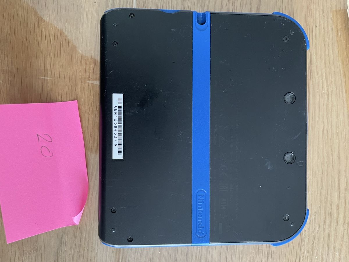 Nintendo Console: Nintendo 2DS Schwarz-Blau,  – Usato da Bazenheid venduto da Toni0141 1