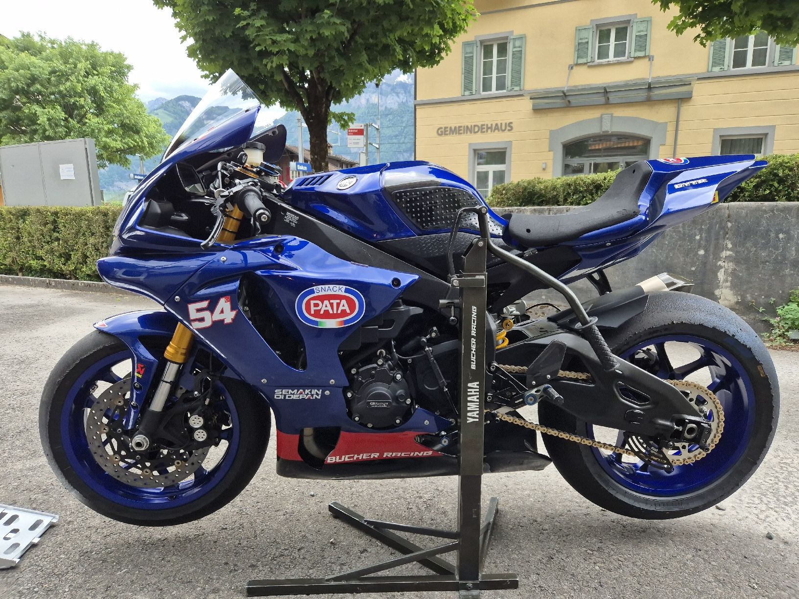 Altro: Yamaha R1 Rennstreckenmotorrad – Usato da SISIKON venduto da crgiame