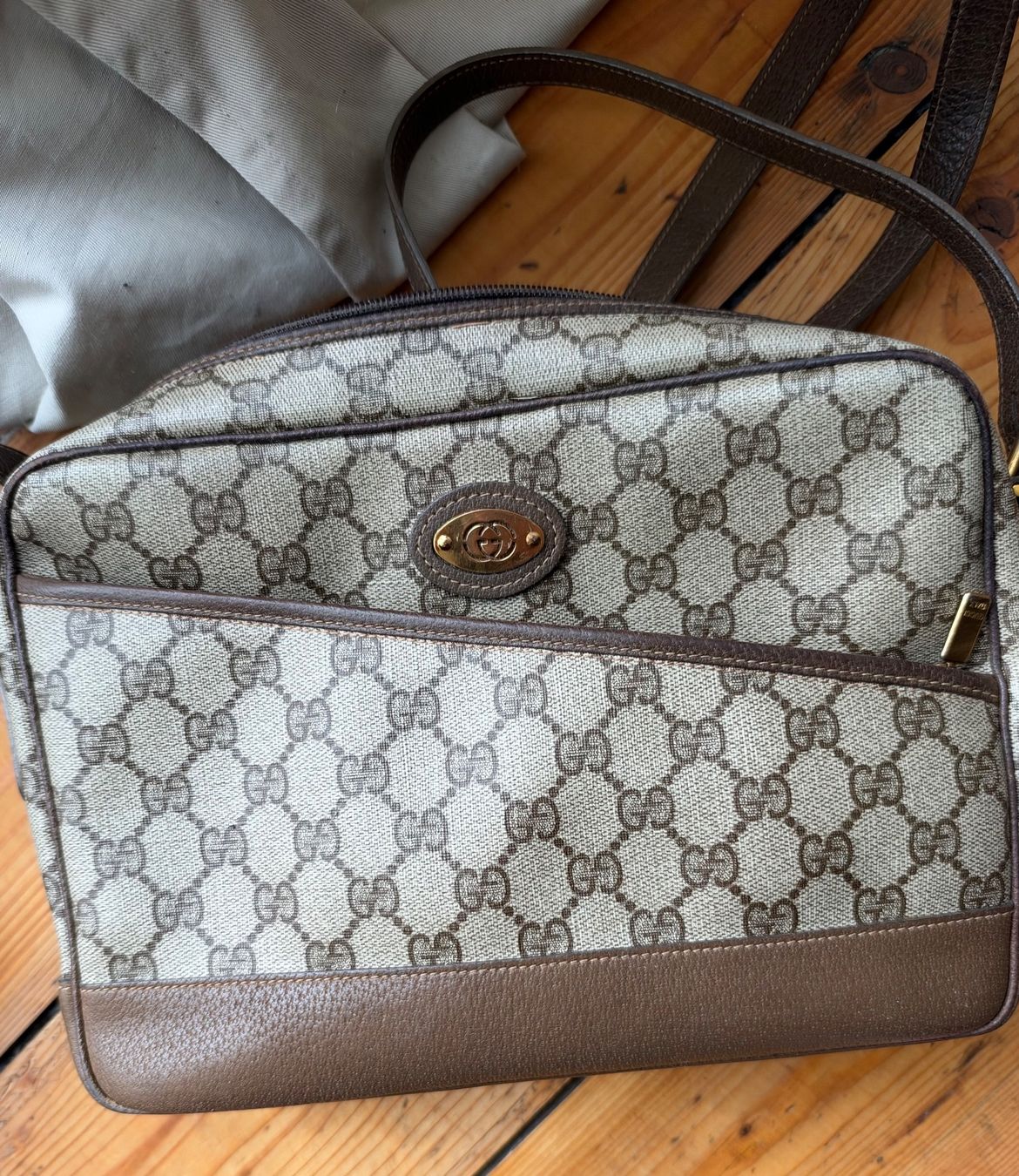 Gucci Sacs femmes: Gucci Umhängetasche – D'occasion à Winterthur par lujane 7