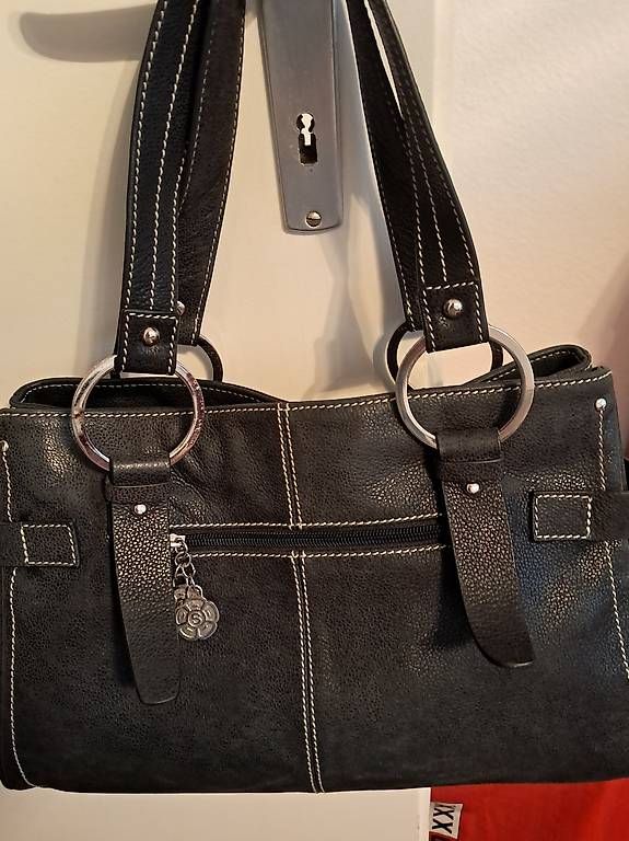 Taschen für Damen: Chiaroscuro-Tasche aus italienischem Leder  – Gebraucht aus Basel von len_t965 1