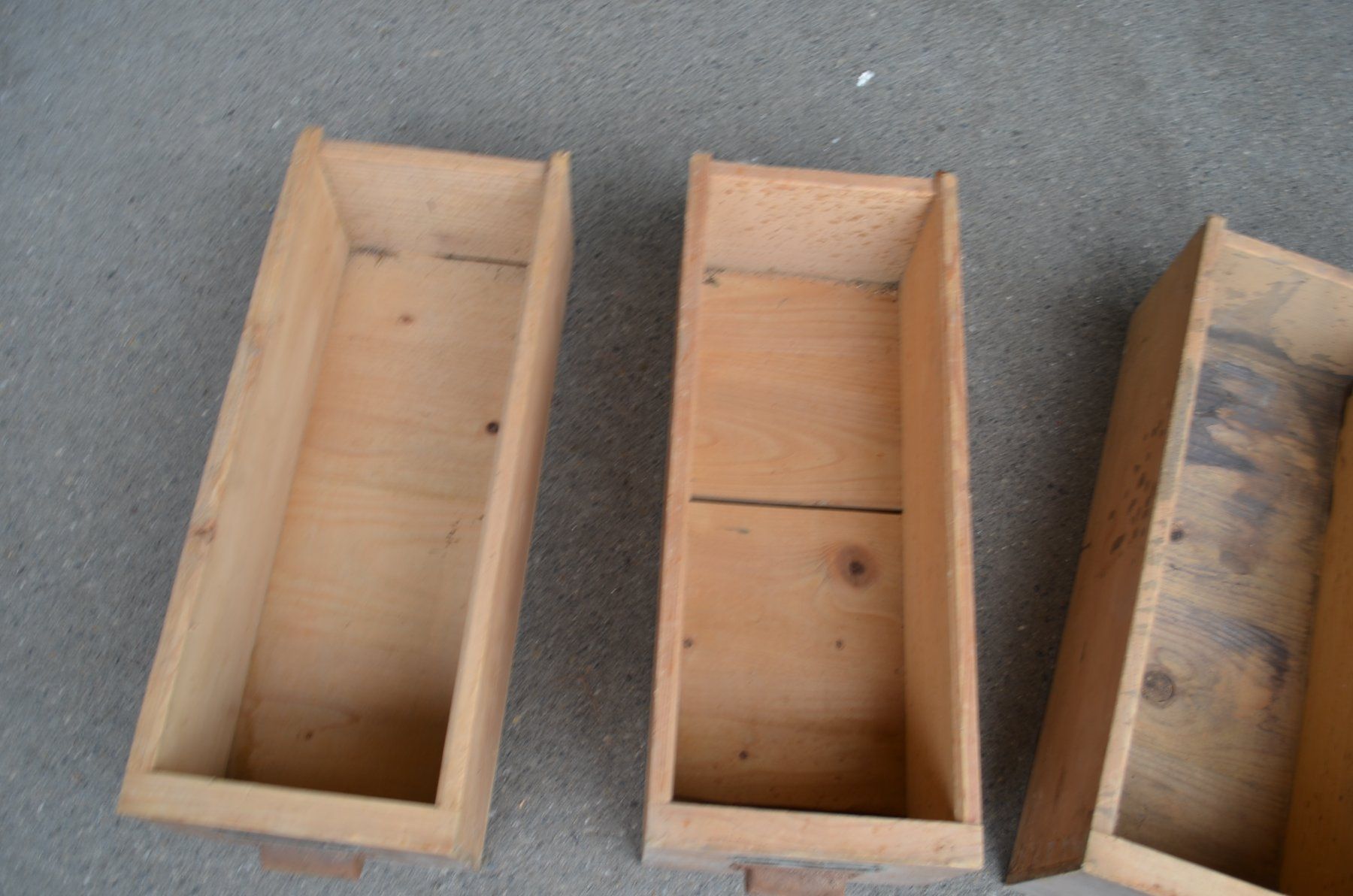 Kommoden: 4 gleiche Schubladen mit griff – Gebraucht aus Wil SG von Athi 3