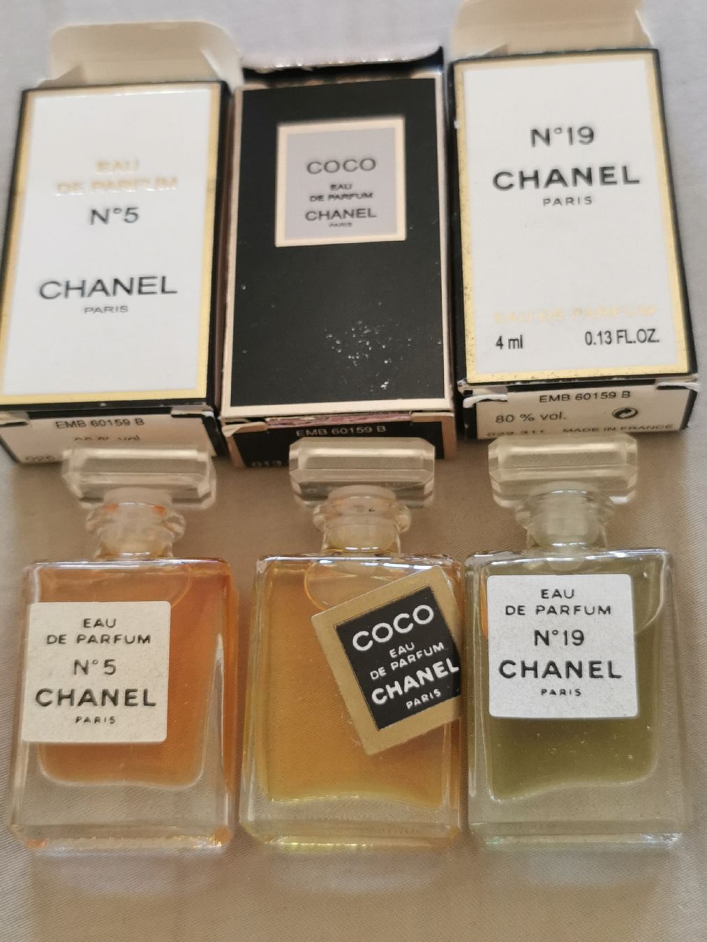 Chanel Profumi & Eau de Toilette: Chanel drei EdP 4 ml. N5, Coco, N19. – Nuovo e nell'imballaggio originale da Schlieren venduto da vlalif 3