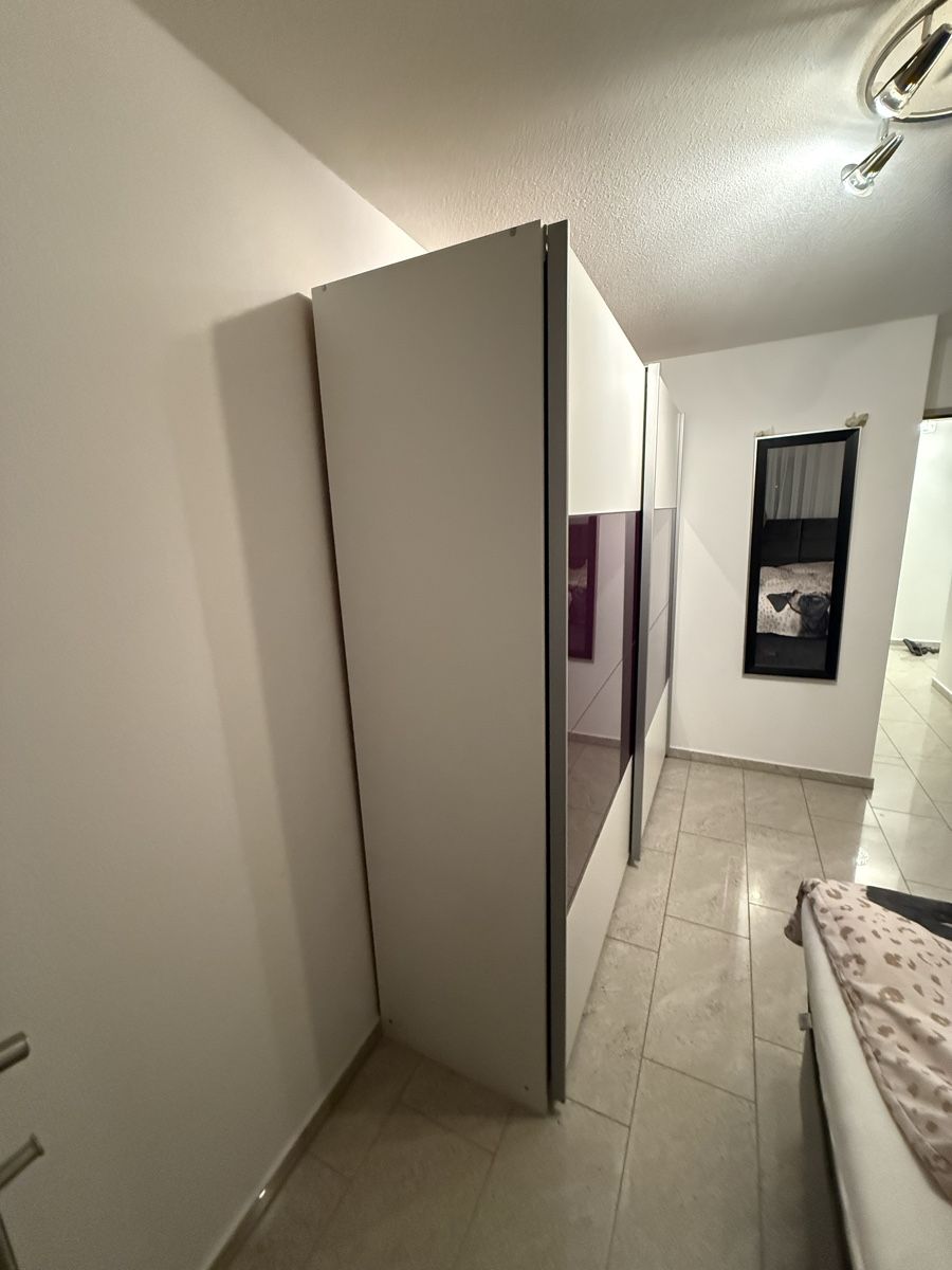Armoires: Kleiderschrank  – D'occasion à Oftringen par EKA2711 1