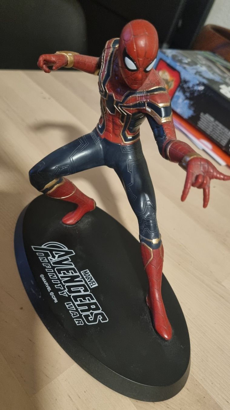 Marvel Statuette: Figurine Iron SpiderMan - Marvel - Avengers Infinity War – Usato da Neuchâtel venduto da mepirata 2