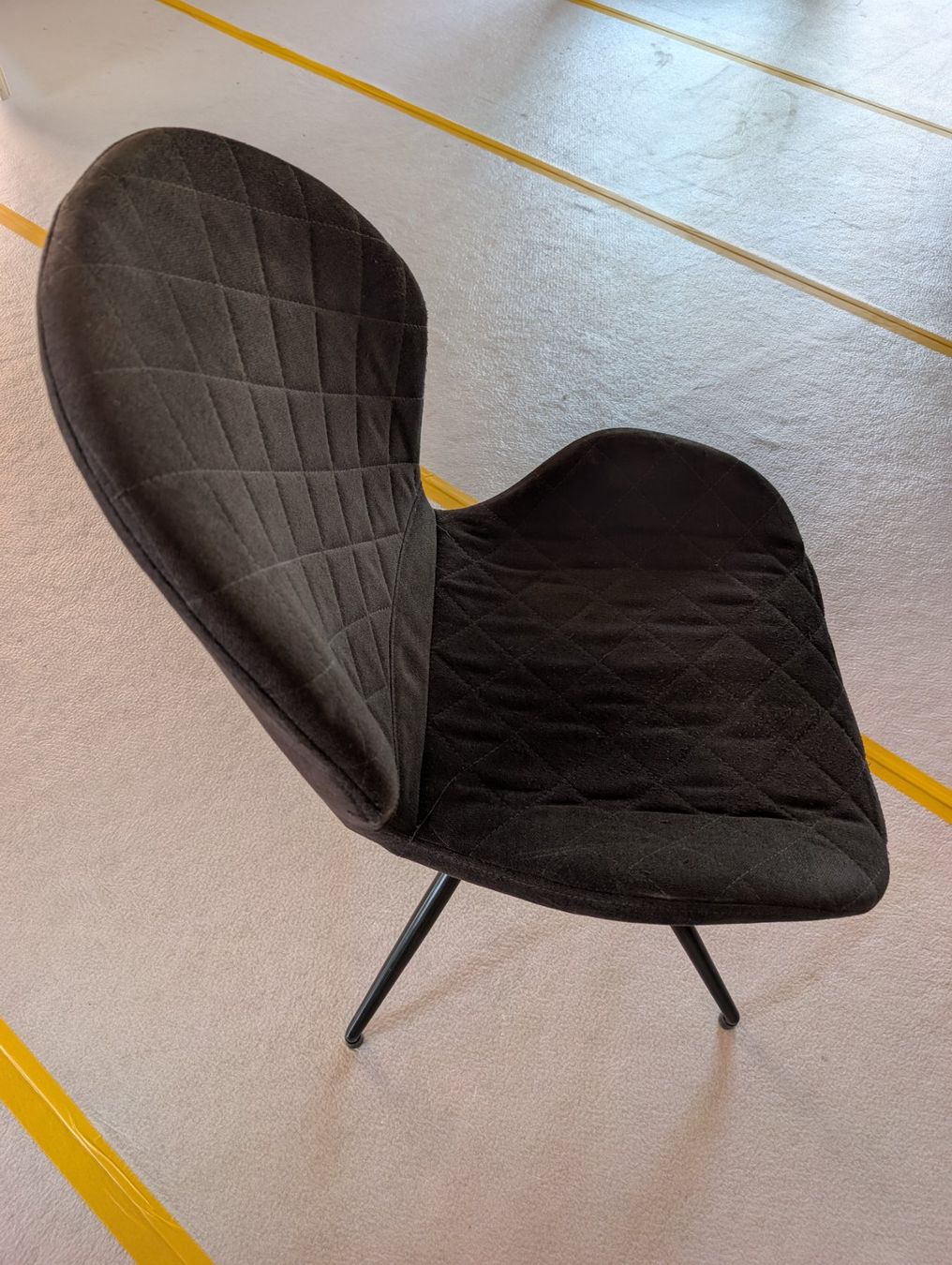 Livique Stühle: Schalenstuhl Antazit – Gebraucht aus Biglen von Freebird88 1