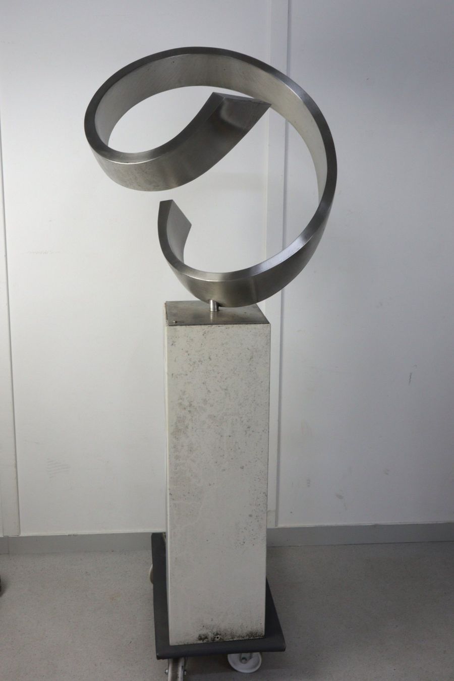 Sculture & Statue: Skulptur von Josef Staub "ST 2000" – Usato da Volketswil venduto da brockipfannenstil 1
