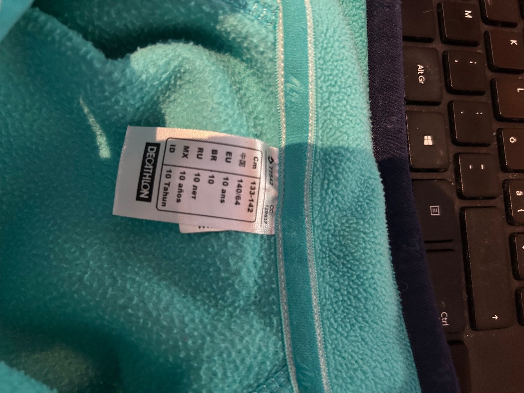 Decathlon Jacken & Mäntel: Veste fleece vert turquoise Quechua gr. 140 – Gebraucht aus Arbedo von nadia1973 3