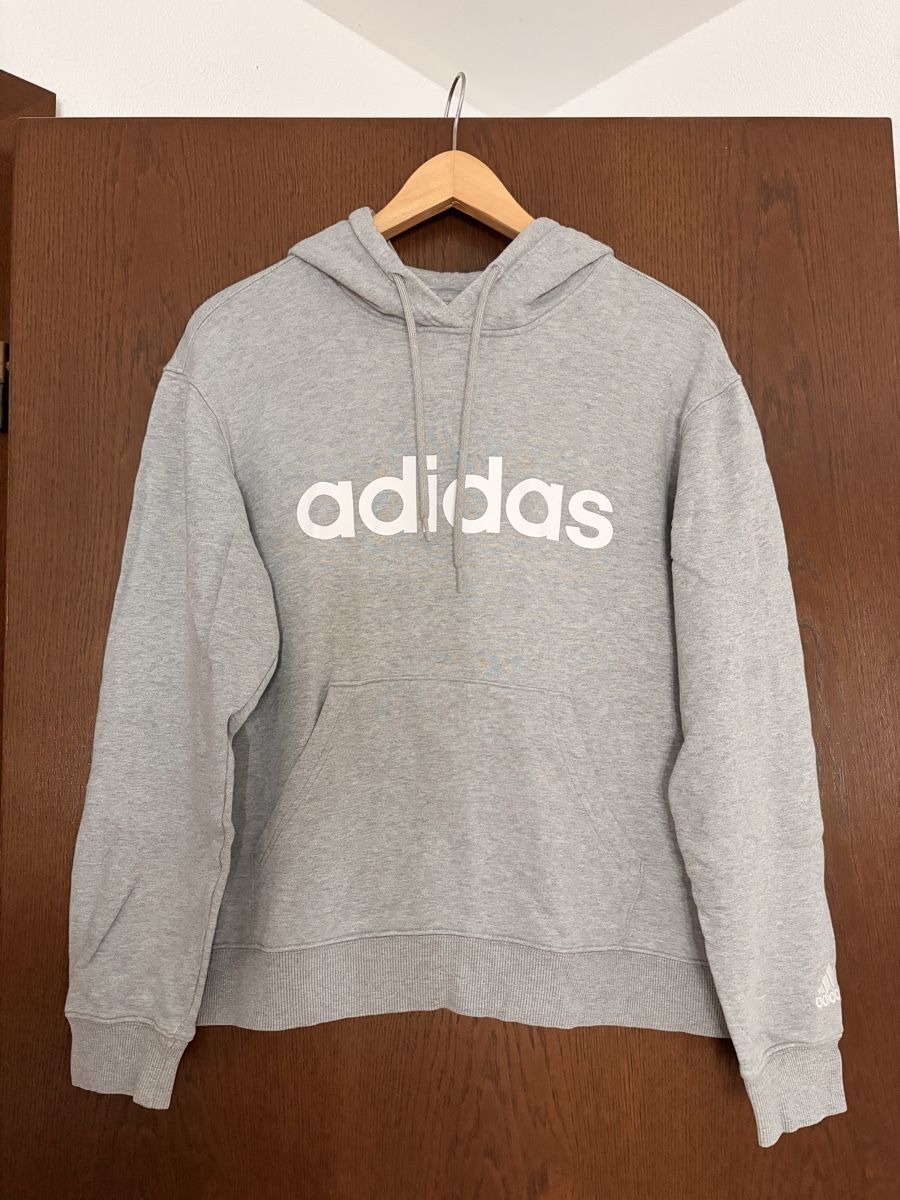Adidas Pulls & Sweat-shirts: Felpa Adidas grigia con cappuccio – D'occasion à Arzo par lol_ch9d