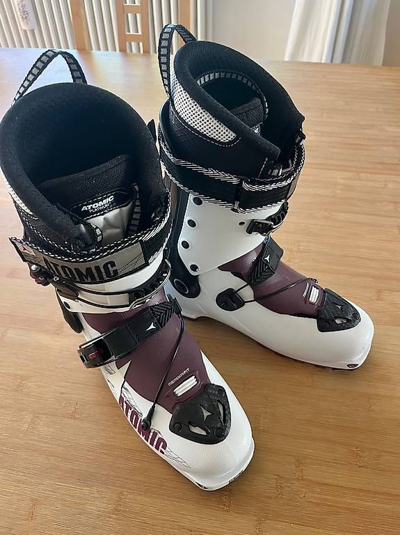 Atomic Scarpe da donna: Tourenskischuhe – Nuovo (secondo la descrizione) da Rapperswil SG venduto da smnljs