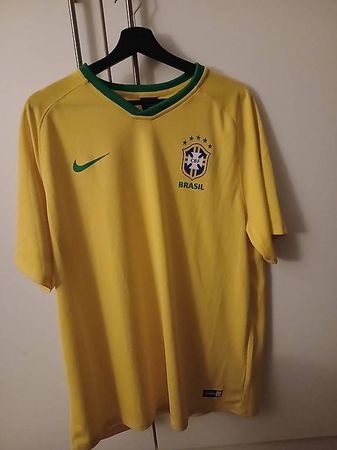 Original popular Brasilien Trikot WM 2014 (Herren XL, nie getragen!)