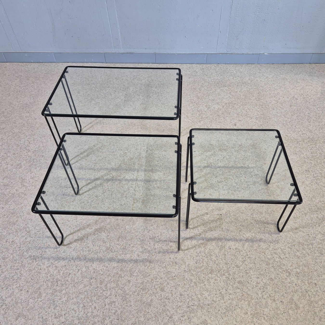 Tavoli: 1980 Wire Nesting Tables, Satztisch, Coffee-Table Glastische – Usato da Nottwil venduto da Wondewa-Shop 3