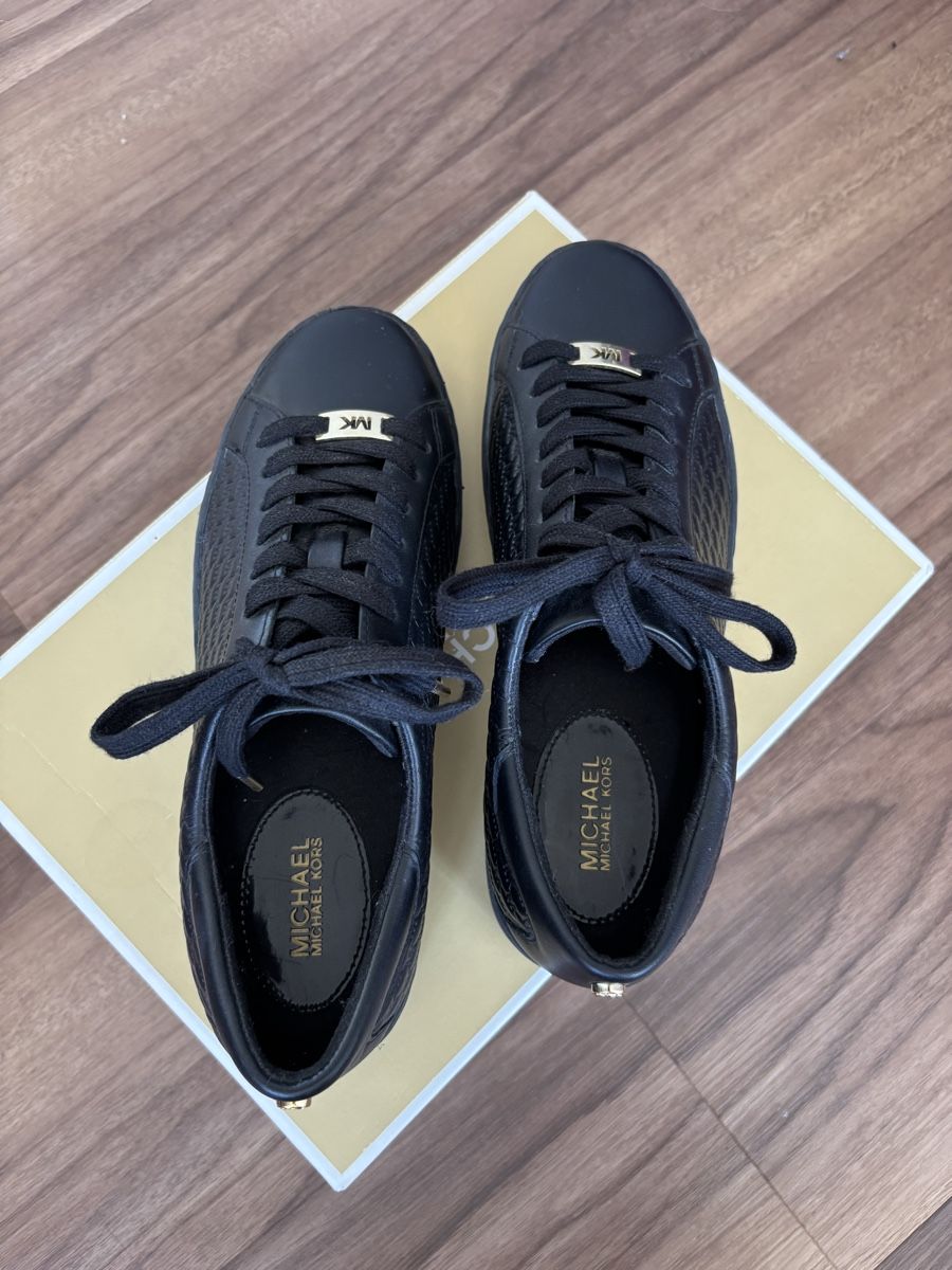 Michael Kors Scarpe da donna: Michael Kors Colby Sneaker – Nuovo (secondo la descrizione) da Arbon venduto da and_z2hx 2