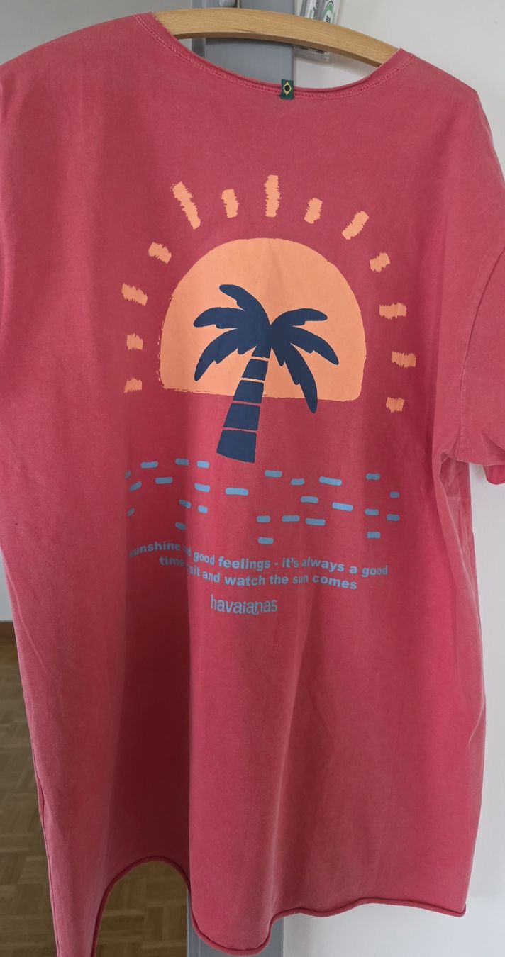 T-shirt: Tshirt Havaianas Taille L Rouge – Usato da Yverdon-les-Bains venduto da van_dq65 4