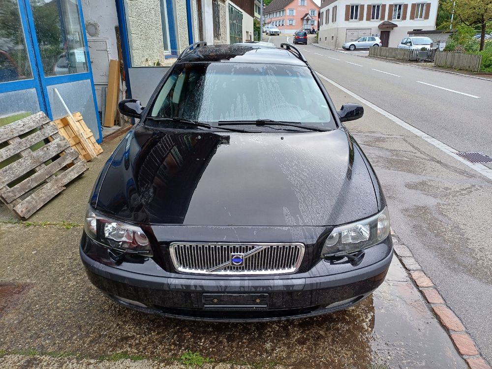 volvo v70 2.5 t 4wd benzin