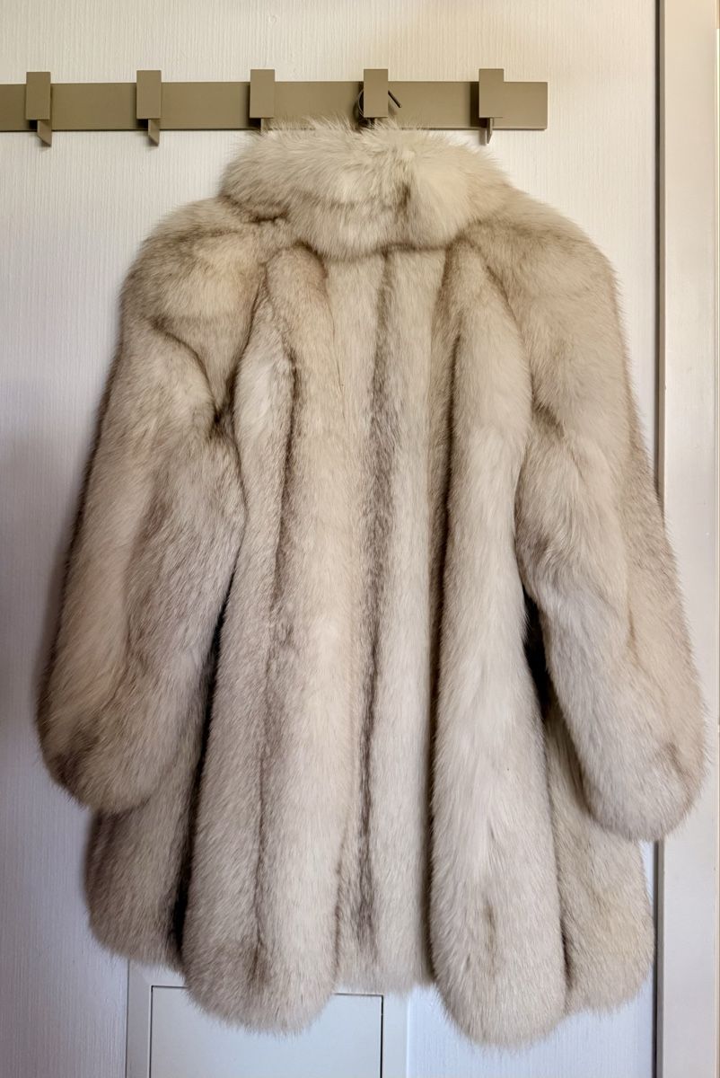 Cappotti: Manteau fourrure renard blanc – Usato da Monnaz venduto da MDVintage 3