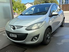Mazda 2 1.3 2012 mit original Navigation