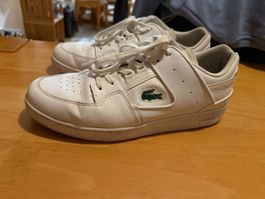 Lacoste Sneakers - keine Sohle mehr vorhanden