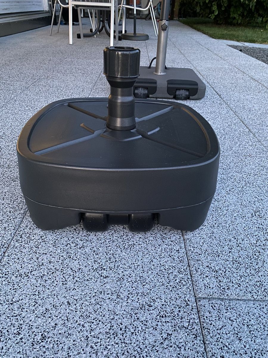 Altro: Sonnenschirmständer mit Rollen und Griff neu – Nuovo (secondo la descrizione) da Arni AG venduto da EW4239ew 1