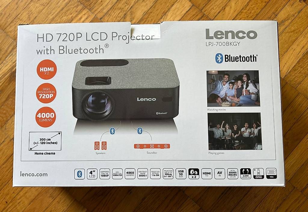Lenco Videoprojektoren: Lenco Bluetooth-Beamer – Gebraucht aus Effretikon von Nikki21