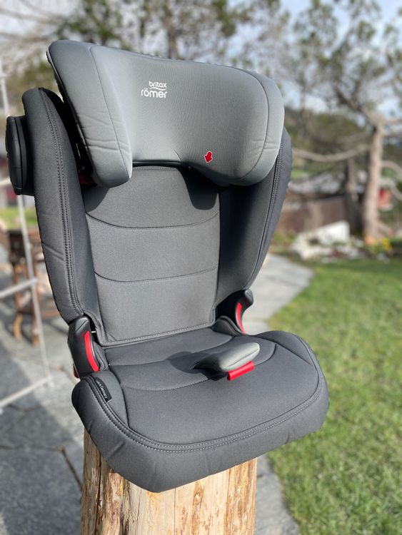 Britax Römer Kidfix III M Storm Grey Kindersitz | Kaufen auf Ricardo