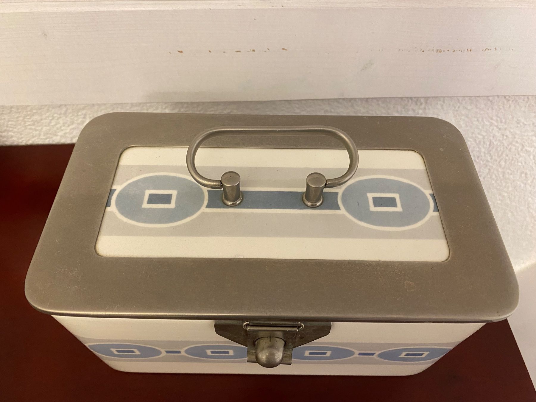Zuckerdosen: Alte Deckeldose Spritzdekor Vintage Retro – Gebraucht aus Buchs ZH von Sten7 5