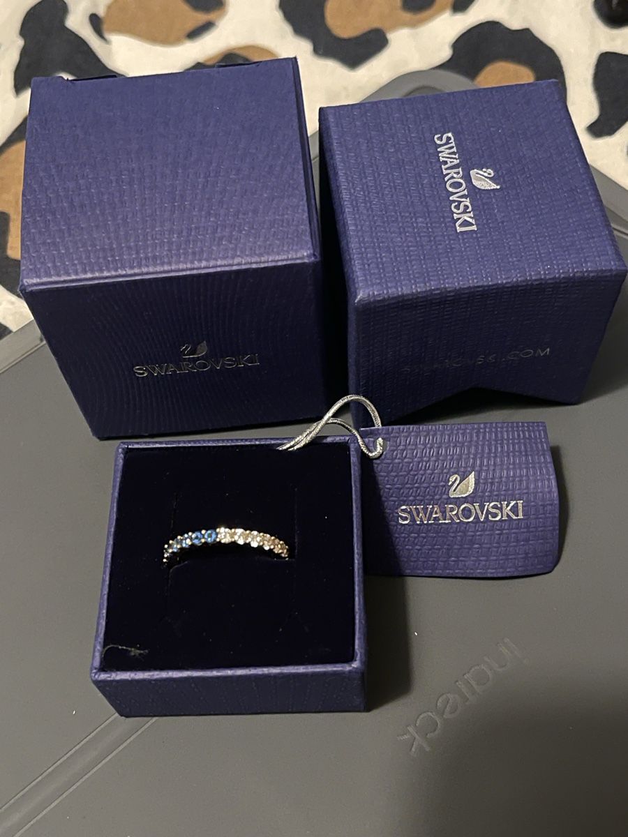 Swarovski Anelli: Swarovski Damenring, neu, mit Originalverpackung! – Nuovo e nell'imballaggio originale da Dietikon venduto da jes_2jbf