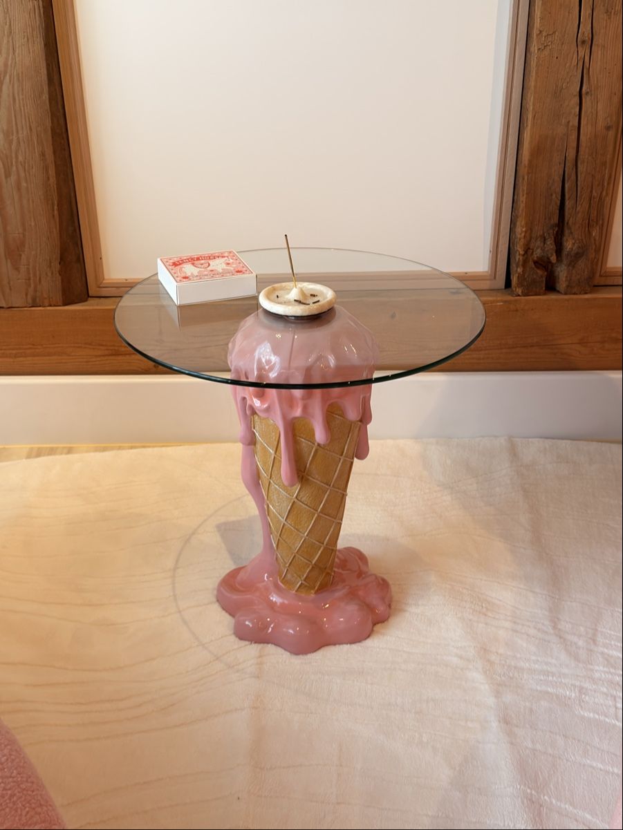 Tavoli: Unique Ice Cream Table - Perfect for Summer Decor! – Nuovo (secondo la descrizione) da Uitikon Waldegg venduto da sdman 1