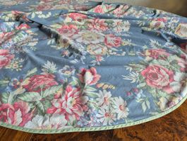 Vintage Tischdecke mit Blumenmuster, oval