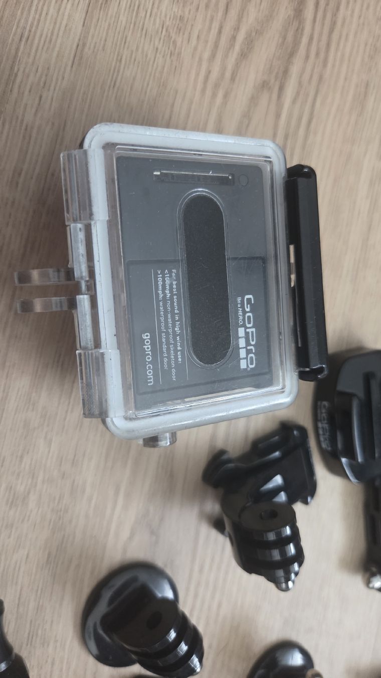 Gopro Action Cam: Caméra GoPro HERO3 Boîtier étanche et accessoires  – Gebraucht aus Bramois von Djoule87 2