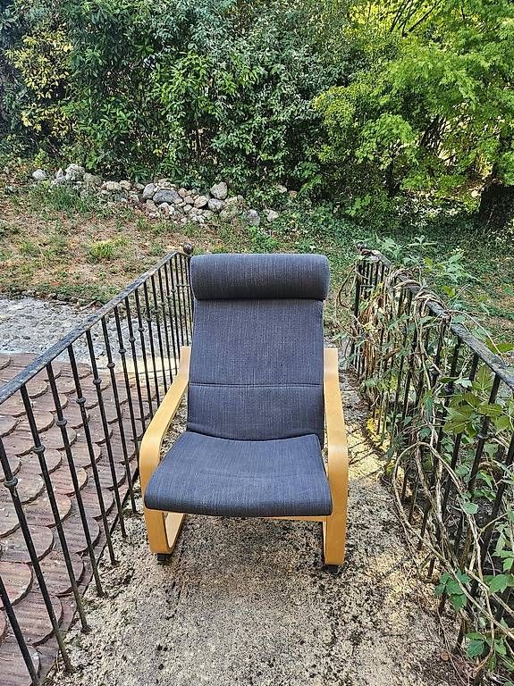 Ikea Poltrone: Fauteuil à bascule Poang IKEA – Usato da Grandson venduto da Spamindien