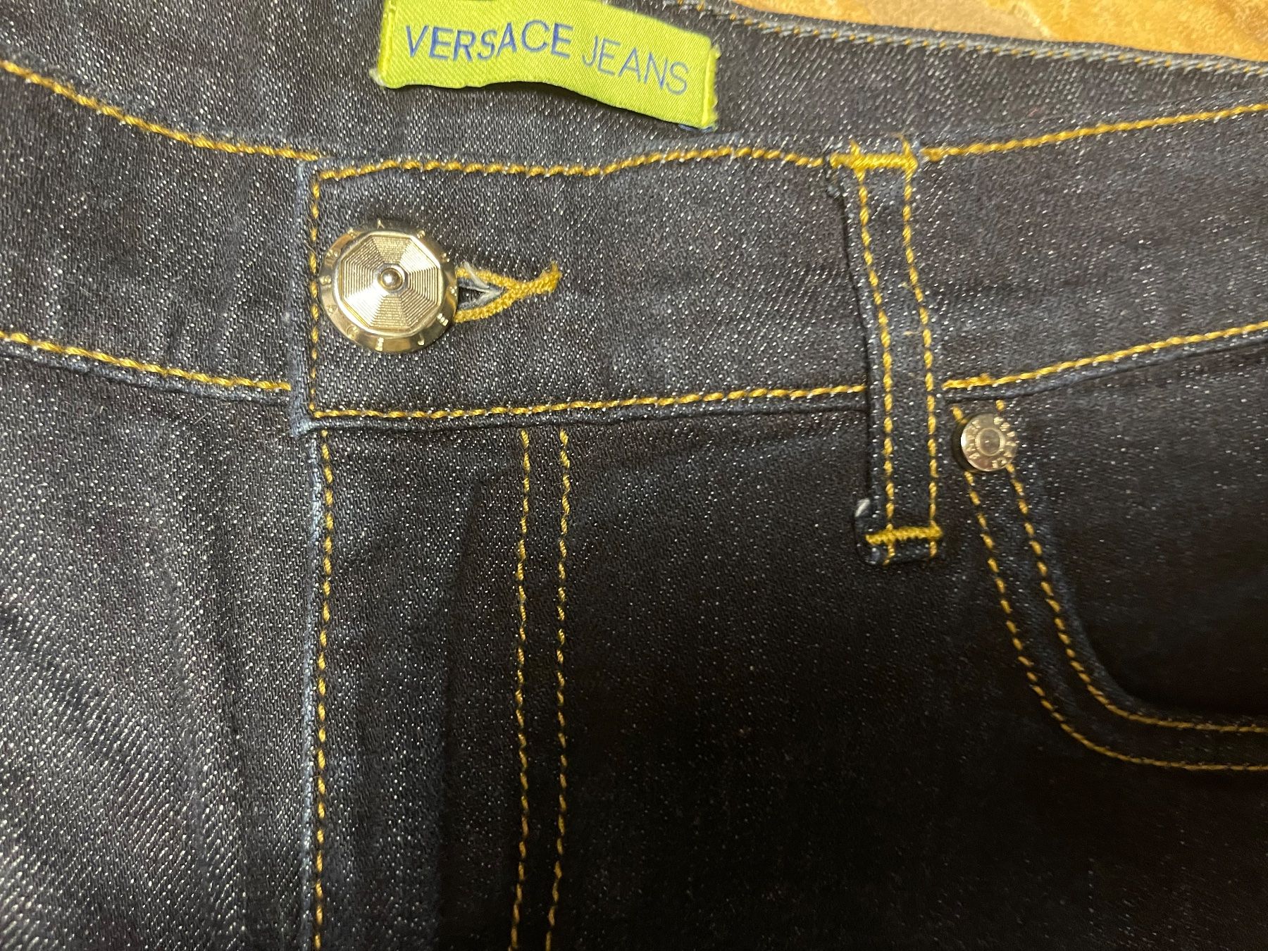 Versace Jeans: Jeans Versace classico-tg M-chic e elegante – Neuf (Voir description) à Gordevio par LanaZimm 3