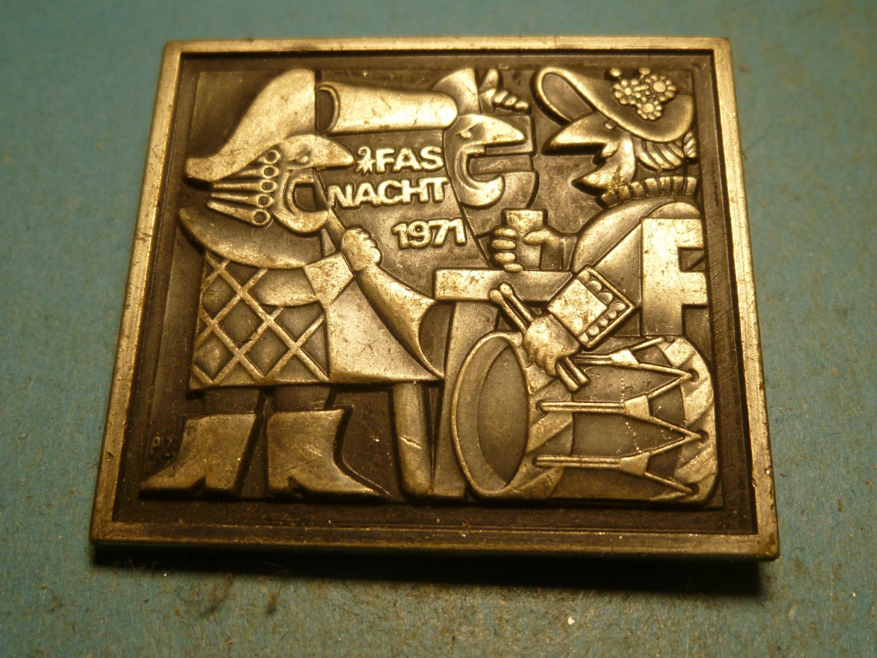 Plaketten & Abzeichen: BASEL 1971 SILBER – Gebraucht aus Ried (Muotathal) von Mandarin02