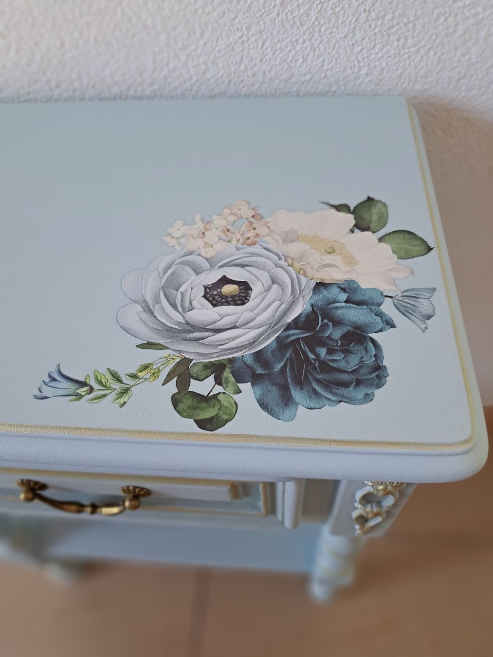 Comodini: Nachttisch im Vintage Stil hellblau mit Schublade – Usato da Urswil venduto da Deko-Meise 5