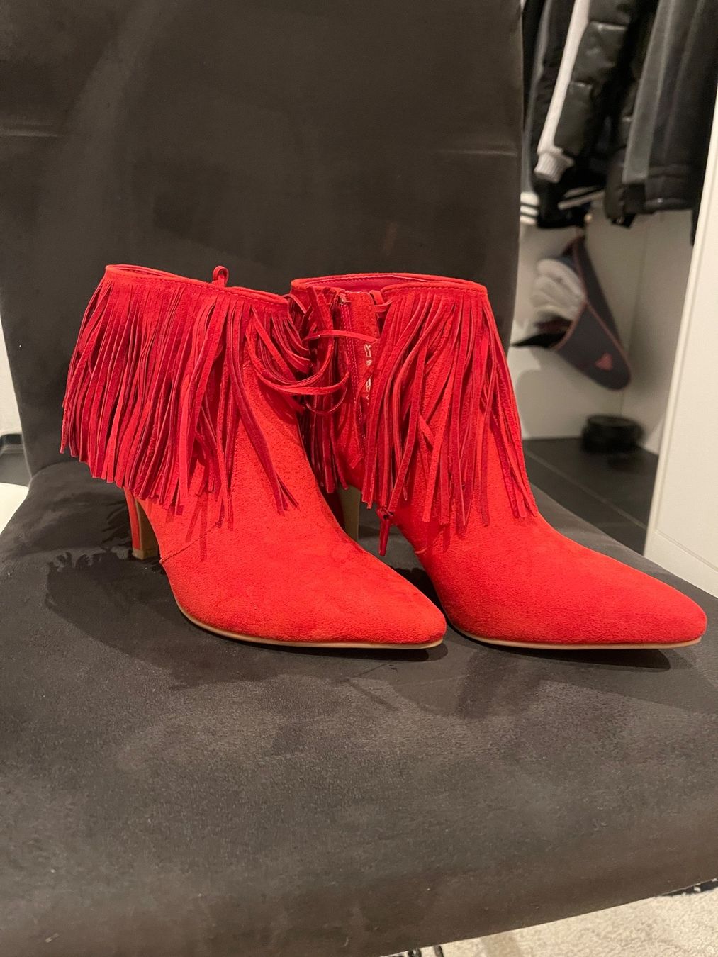Scarpe da donna: Stiefeletten rot – Nuovo (secondo la descrizione) da Staufen venduto da GiuliettaD