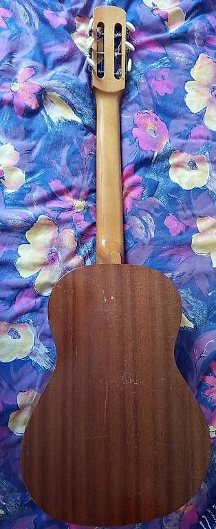 Musikinstrumente: Classic guitar Vintage hug – Gebraucht aus Basel von Petergunn 1