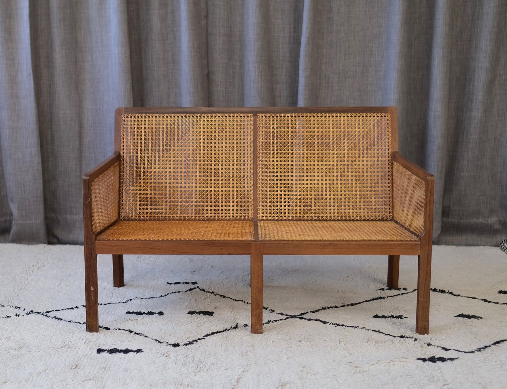 Sofas: Original Sofa by Bernt Petersen, Palisander & Cane 1964 – Gebraucht aus Bern von Zmodern_VIN 7