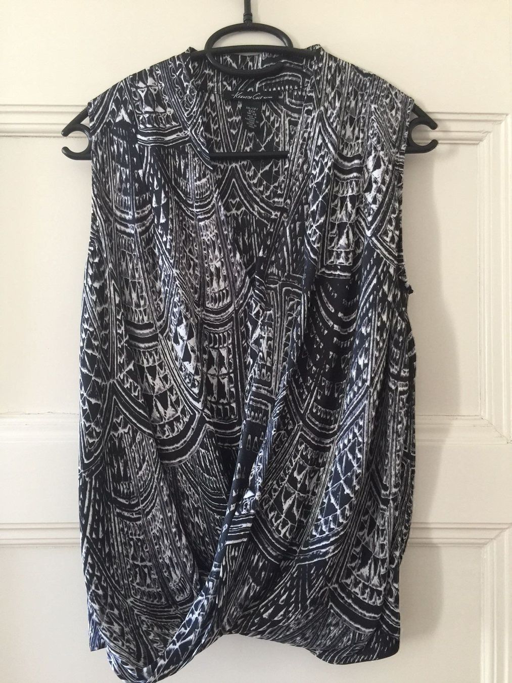 Top: cooles Top von Kenneth Cole New York – Usato da Zürich venduto da Cdefinitiv