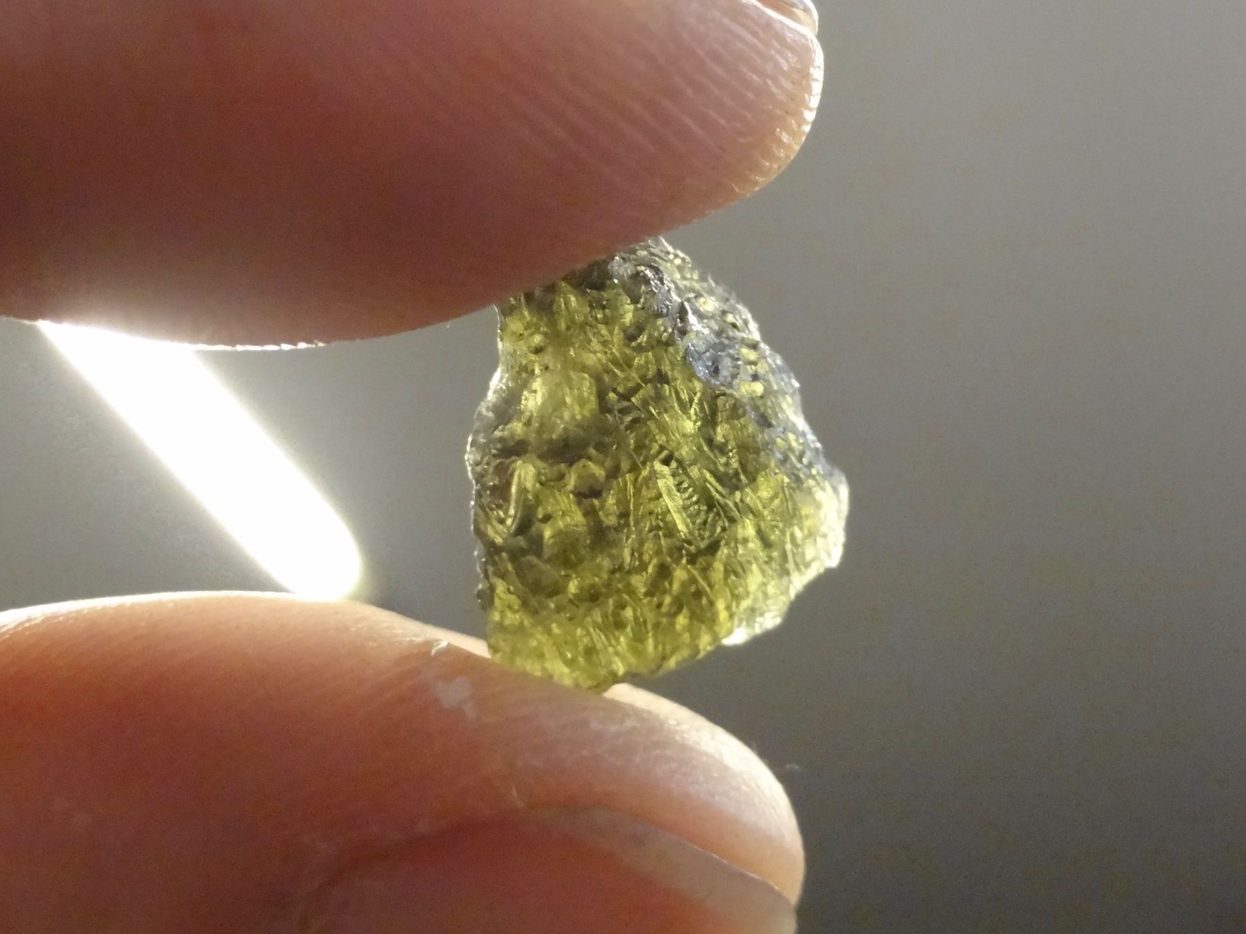 Minerali & Pietre curative: Tektit MOLDAVIT Meteorit Einschlag Krater Meteoriten – Nuovo (secondo la descrizione) da Kerzers venduto da djstarsky73