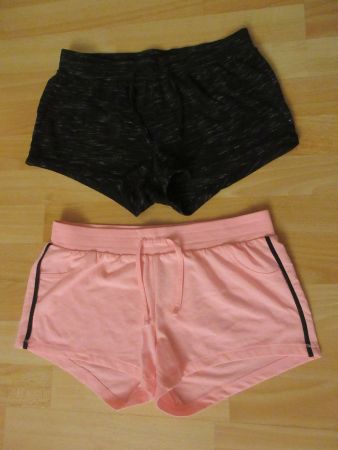 Kurze Shorts Grösse 158
